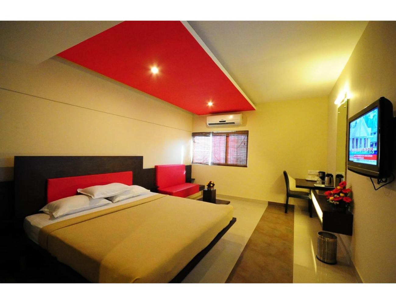 Viceroy Comforts, Homestay